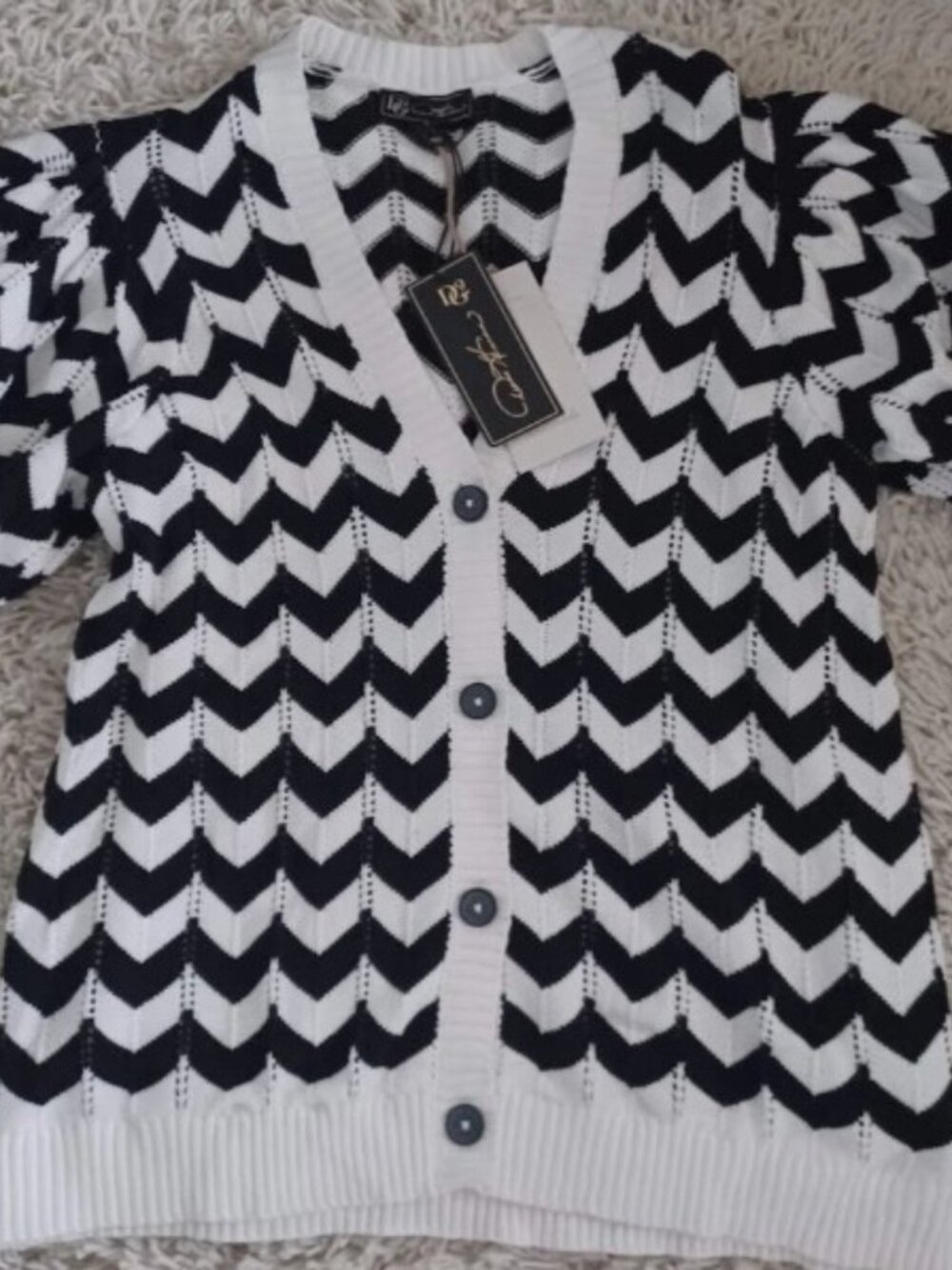 DG2 by Diane Gilman M Black White Chevron Puff Sleeve Knit Cardigan